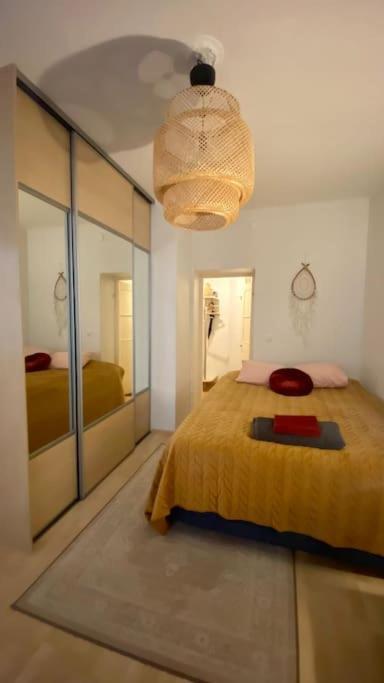 Lovely Apartment In The Centre, Street Level And Inner Yard Гельсінкі Екстер'єр фото